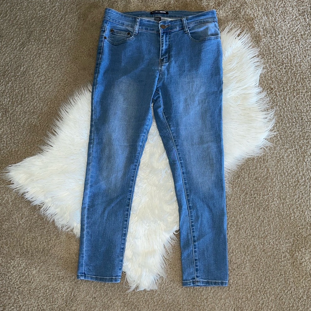 LAST CHANCE- DONATING. EUC Fashion Nova “all the booty” jeans size 13/14. - Picture 4 of 5
